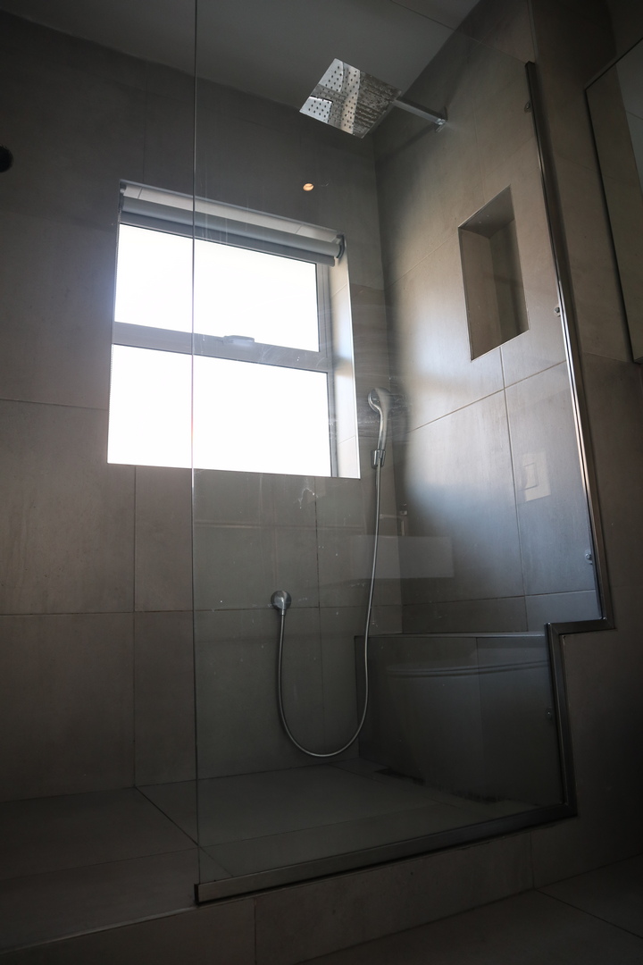 To Let 2 Bedroom Property for Rent in Gardens Western Cape